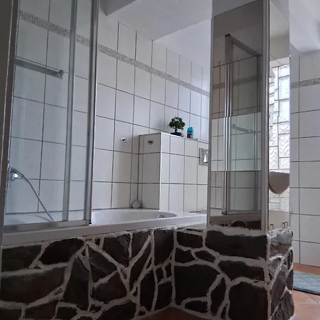 Am Eisstadion דירה *